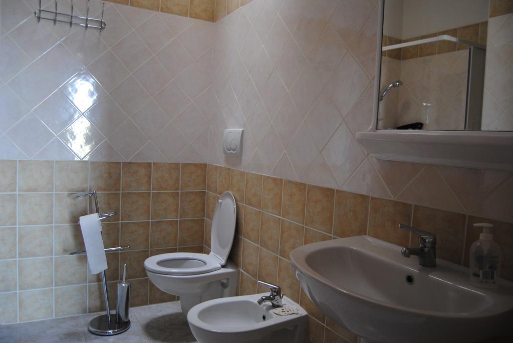 Annaluce Apartments ヴィエステ エクステリア 写真